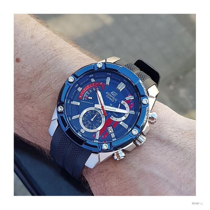 カシオ、カーナンバーをイメージした文字デザインの「トロ