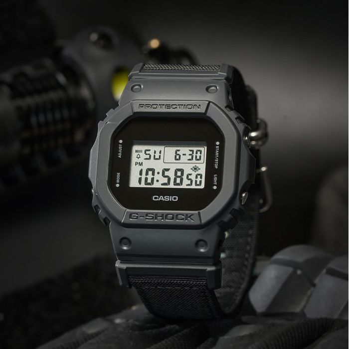 Relógio CASIO G-SHOCK preto masculino DW-5600BCE-1DR - aconfianca