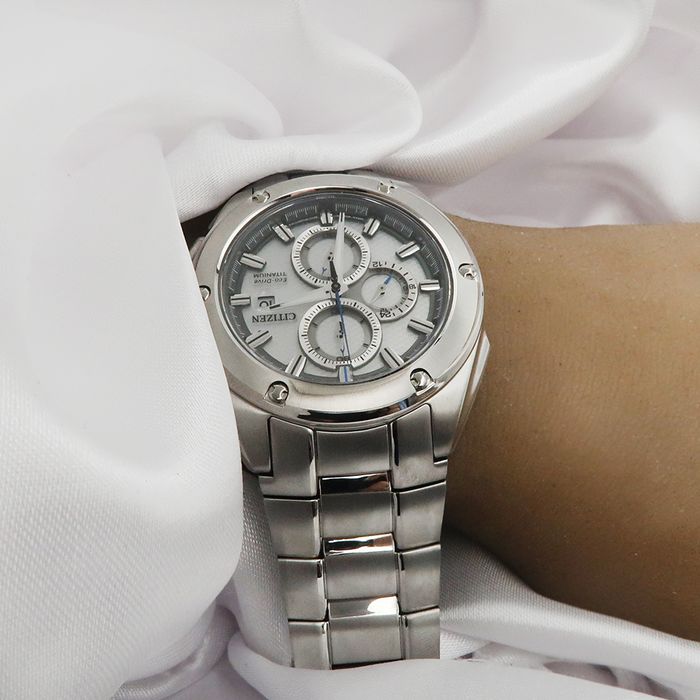 Relógio CITIZEN Eco-drive cronógrafo prata titanium TZ30197K