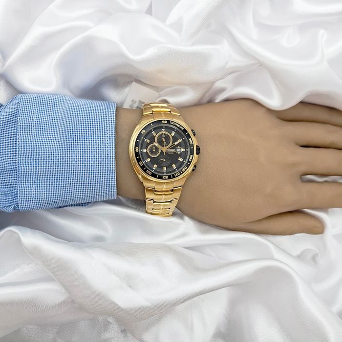 Relógio CITIZEN masculino cronógrafo dourado preto TZ30044U