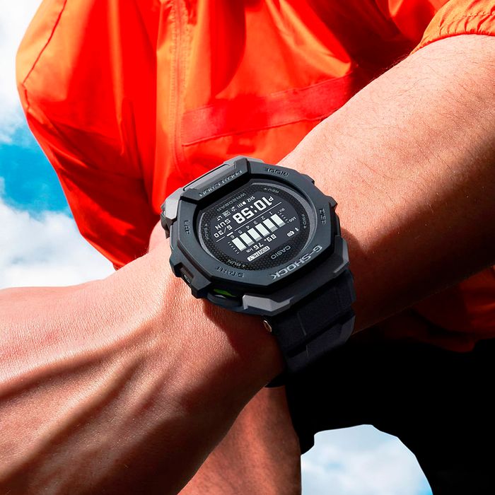 Relógio G-SHOCK masculino digital G-Squad preto GBD-300-1DR