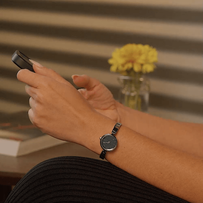 Relógio MONDAINE feminino analógico espelhado 32907L0MVNM2